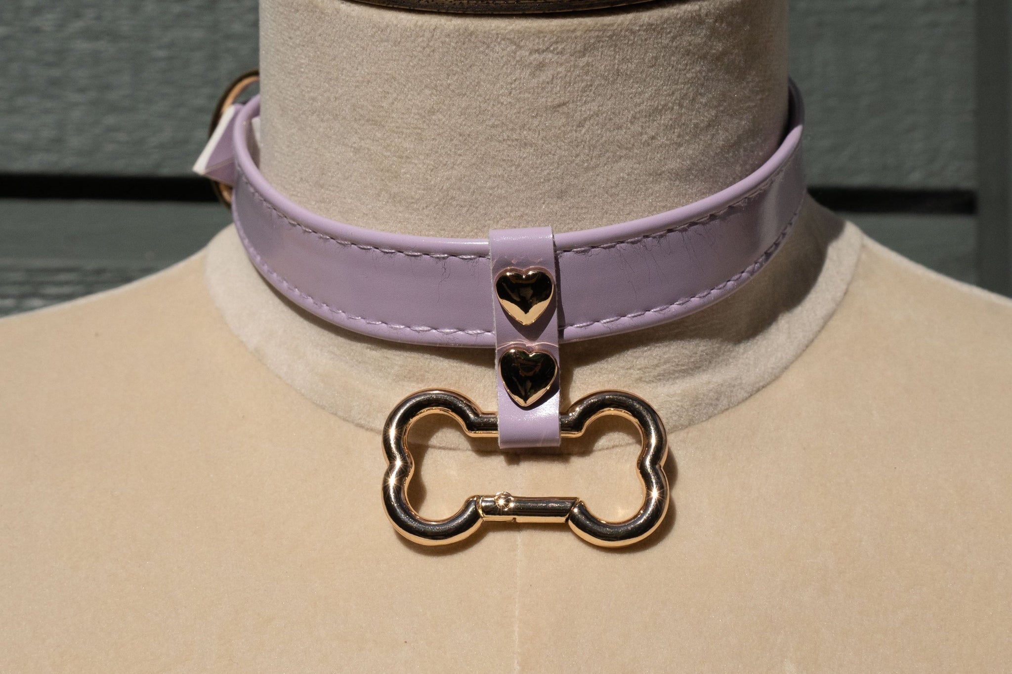 Bone ring purple puppy choker